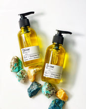 Load image into Gallery viewer, Vitamin C + Enzyme - Organic Body Oil - Natural Skincare - After Shower Body Oil - Zero Waste Skincare