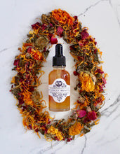 Load image into Gallery viewer, Yoni Oil With Sea Kelp Extract - Yoni Self Care - Natural Feminine Care - Organic Yoni Oil - Yoni Oil
